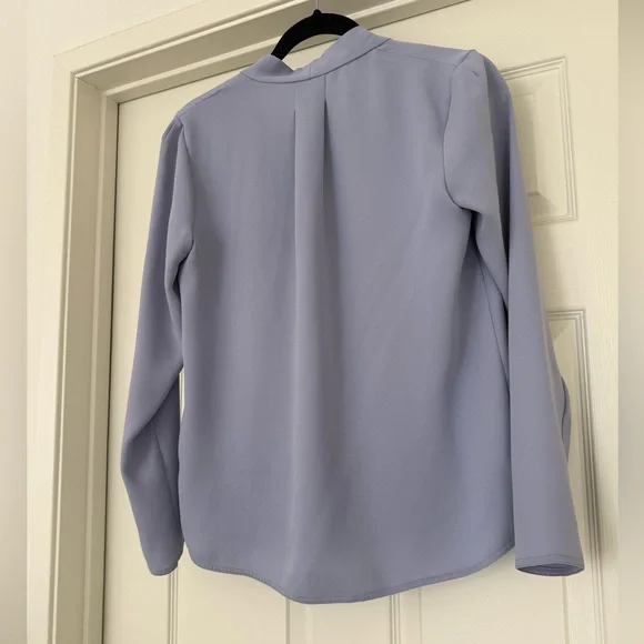 Aritzia Babaton Power Blouse in Periwinkle - Picture 5 of 7